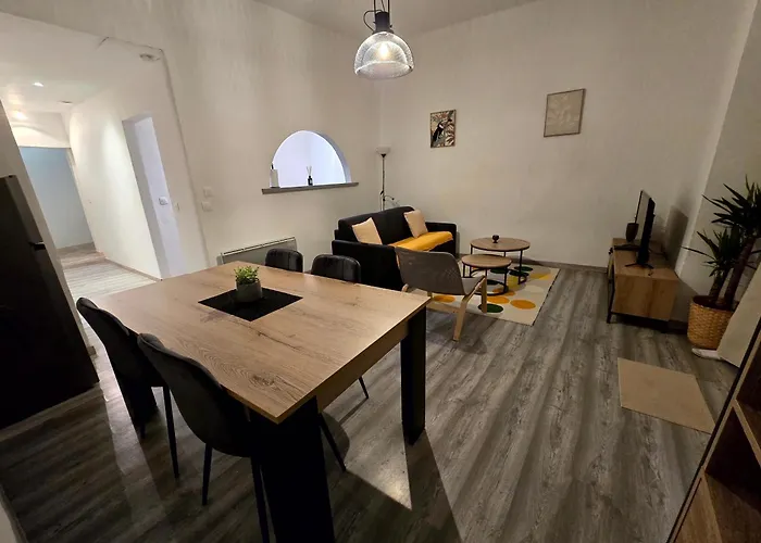 Appartement 2 Chambres, Cuisine Equipee
