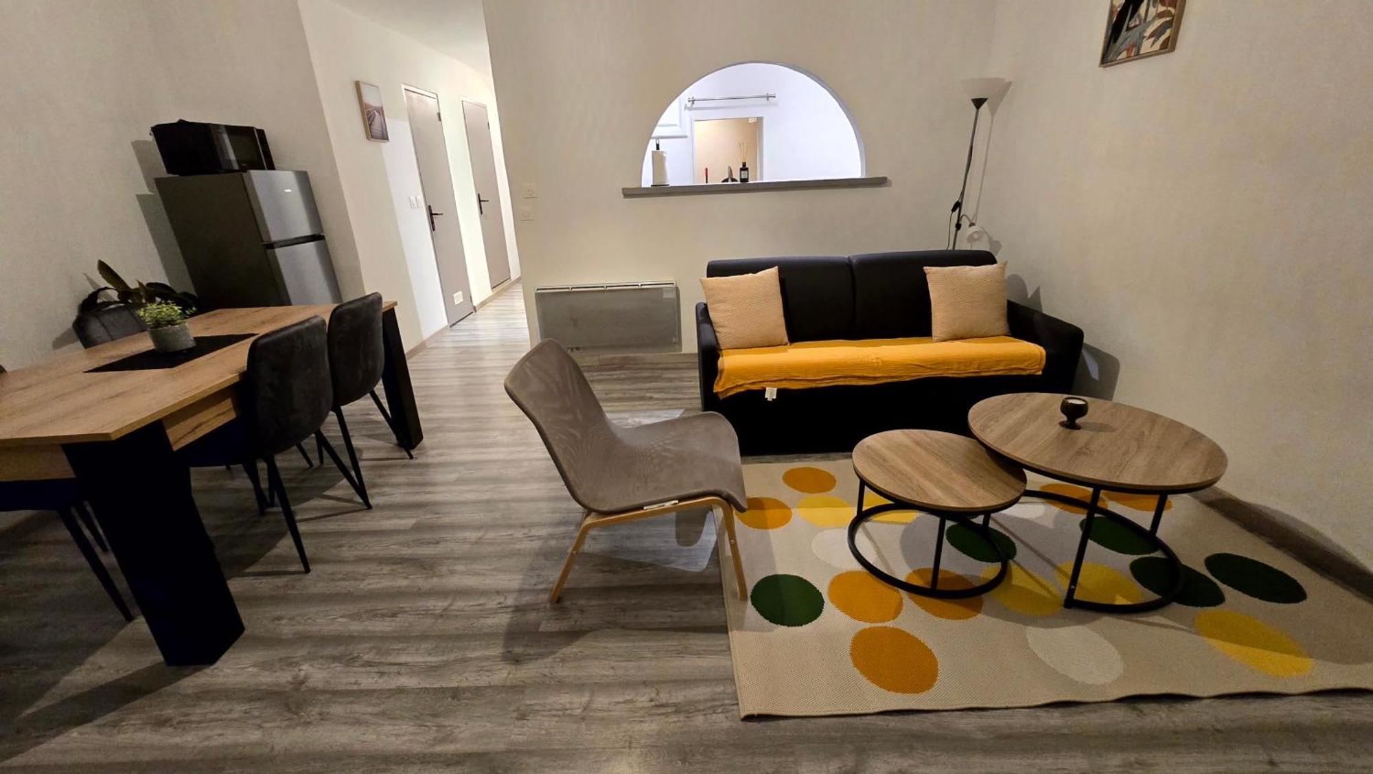 2 Chambres, Cuisine Equipee Apartment *