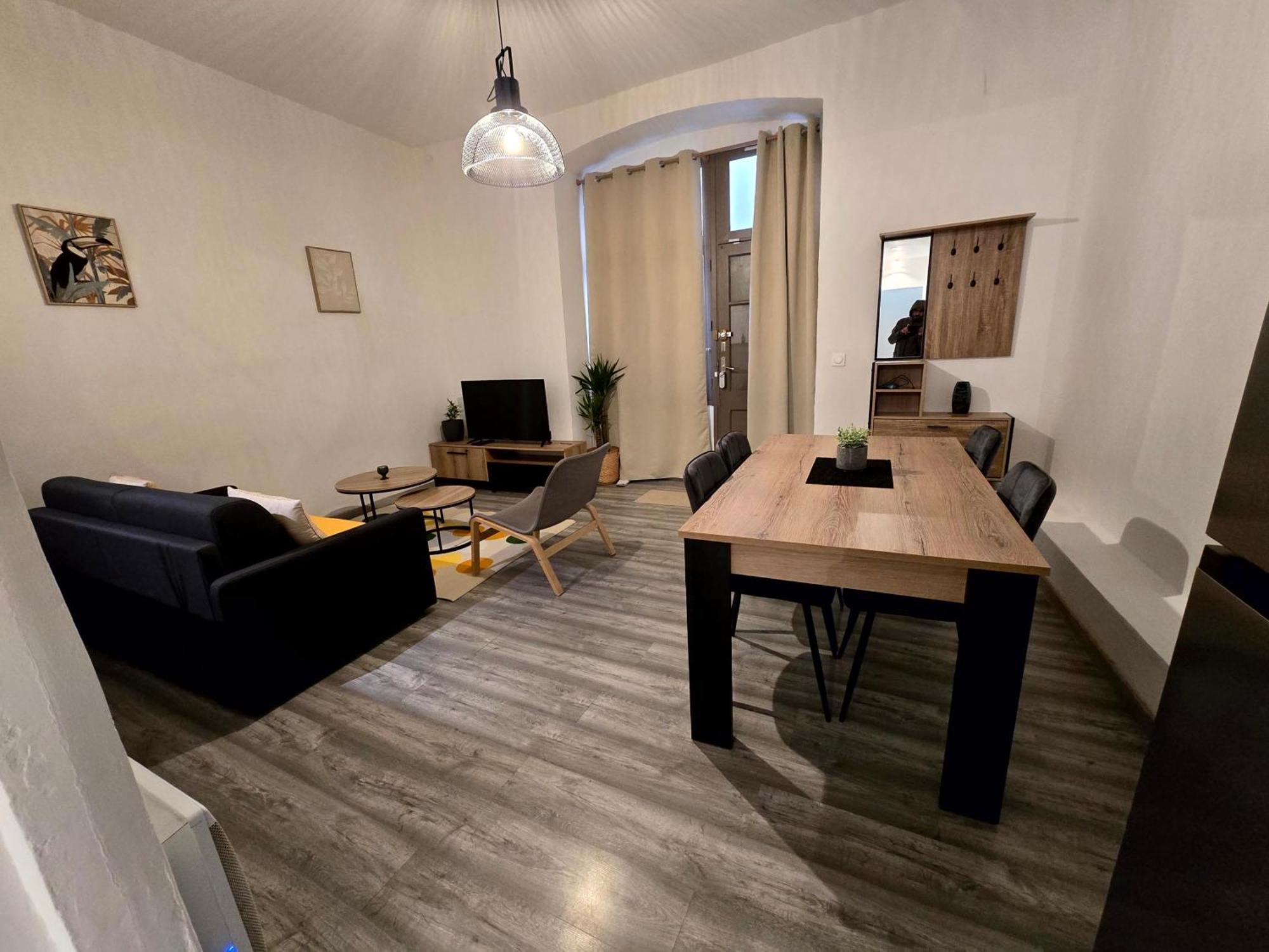 Apartment 2 Chambres, Cuisine Equipee *